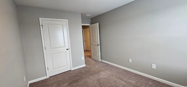 Building Photo - 621 Talisman Trail
