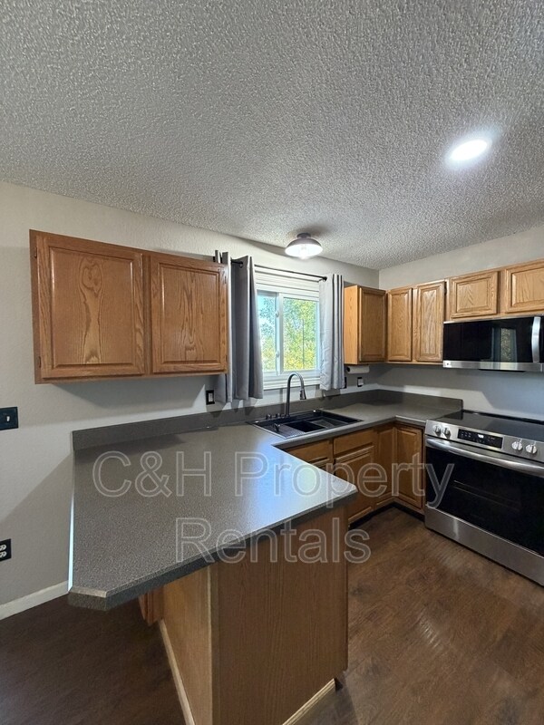 Building Photo - 1133 Minuteman St