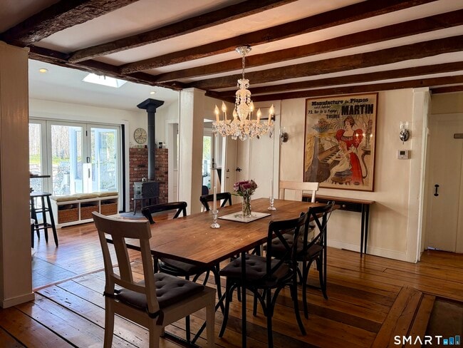 Building Photo - 509 Boston Post Rd