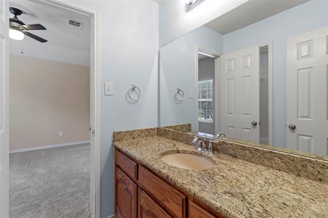 Building Photo - 8700 La Quinta Lane