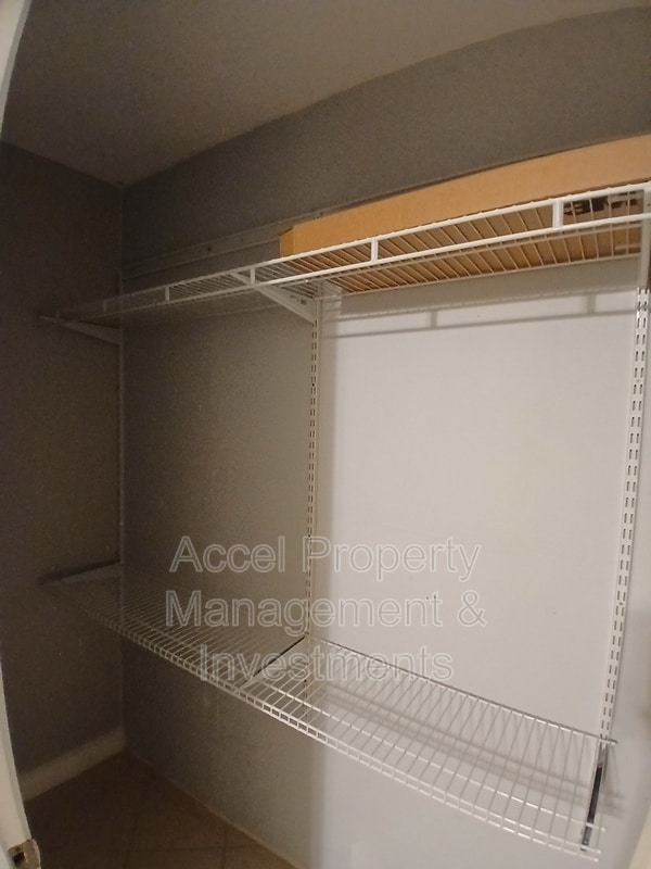 Building Photo - 3601 Mina De Oro