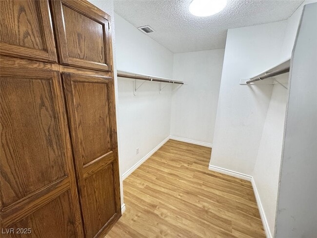 Building Photo - 6429 W Birchcrest Ct