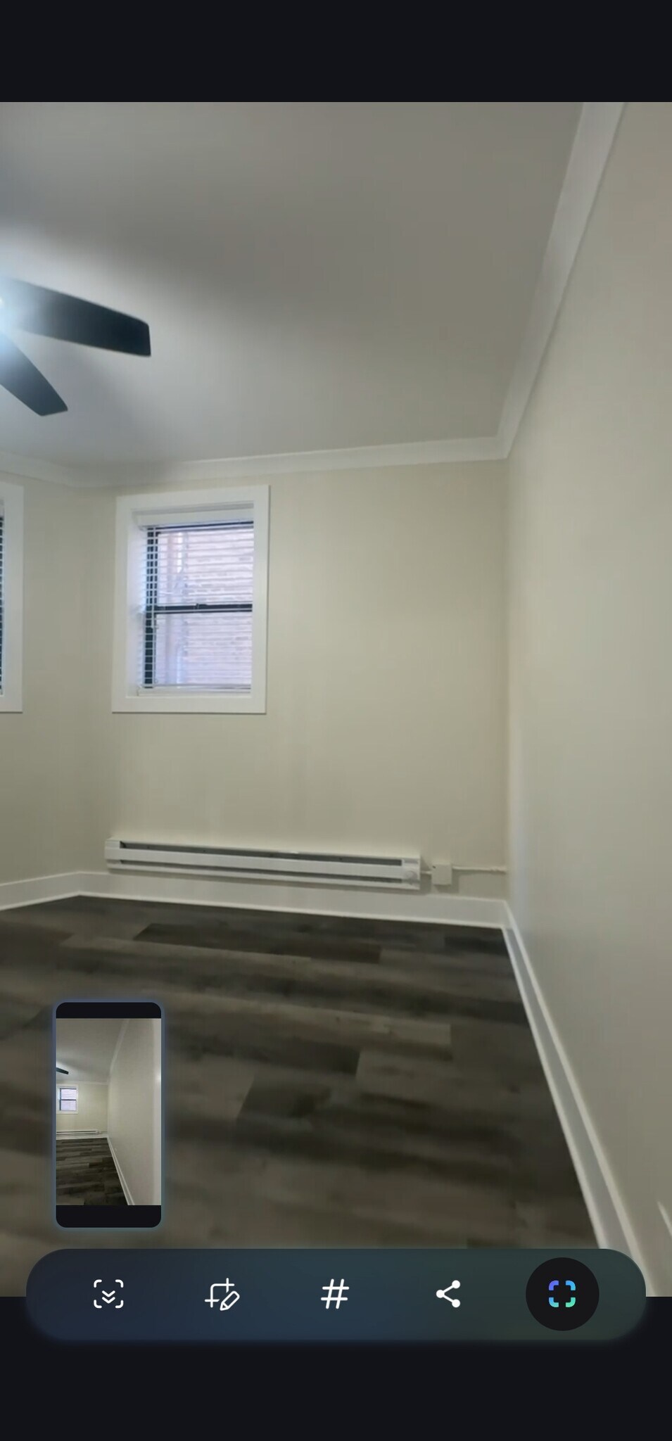 Building Photo - 3824 N Greenview Ave