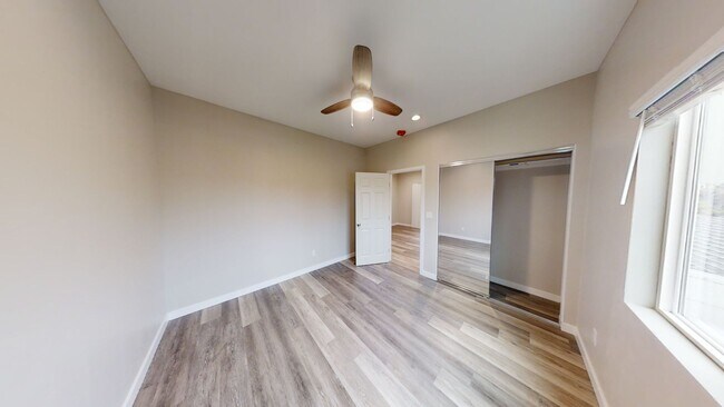 Building Photo - Remodeled 3BD/1BA!! Private Deck