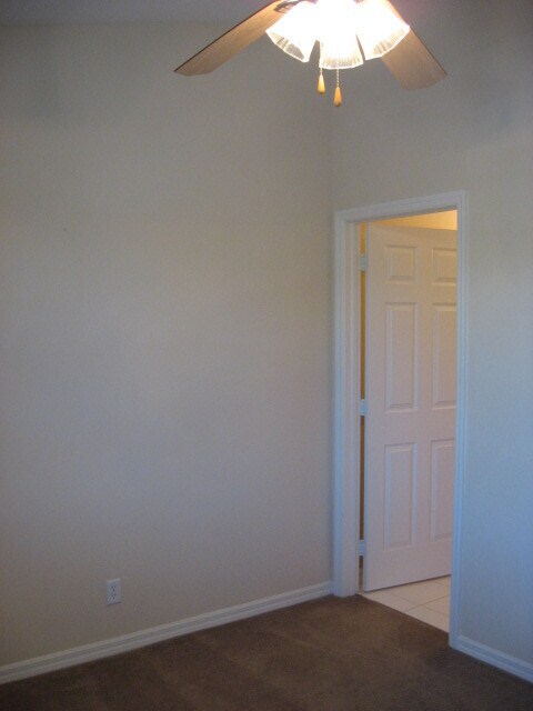 Building Photo - Cypress Landing 8205