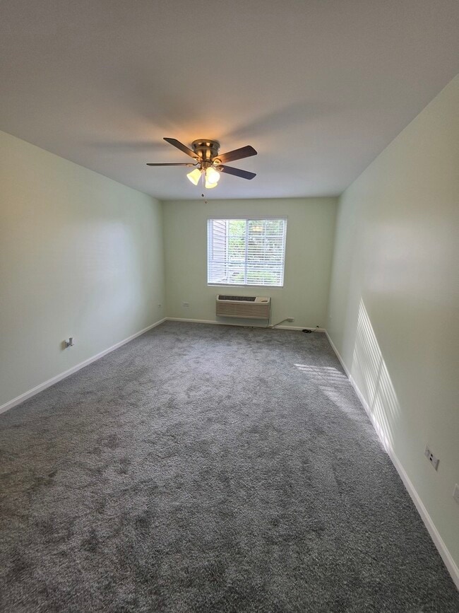 Building Photo - 101 Silverstone Dr