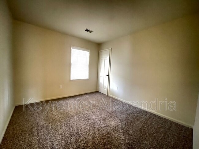 Building Photo - 13013 Caton Pl