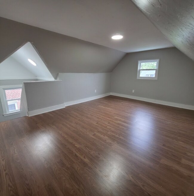 Building Photo - 1035 Elbon Rd