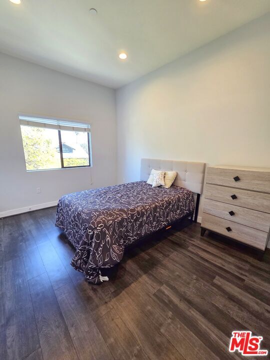 Building Photo - 2651 S Hobart Blvd