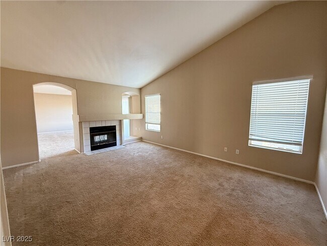Building Photo - 7761 Locke Haven Dr