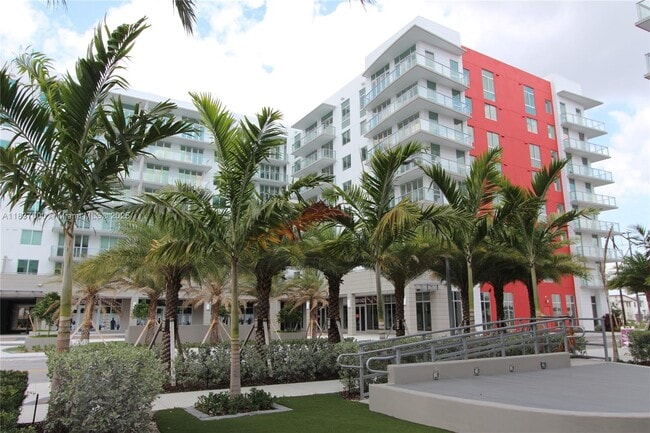 Primary Photo - 7875 NW 107th Ave