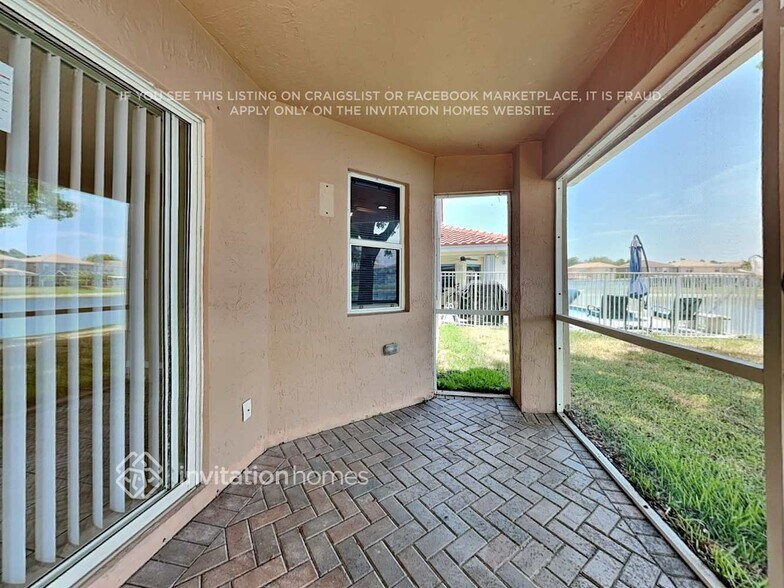 Building Photo - 3994 Crescent Creek Dr