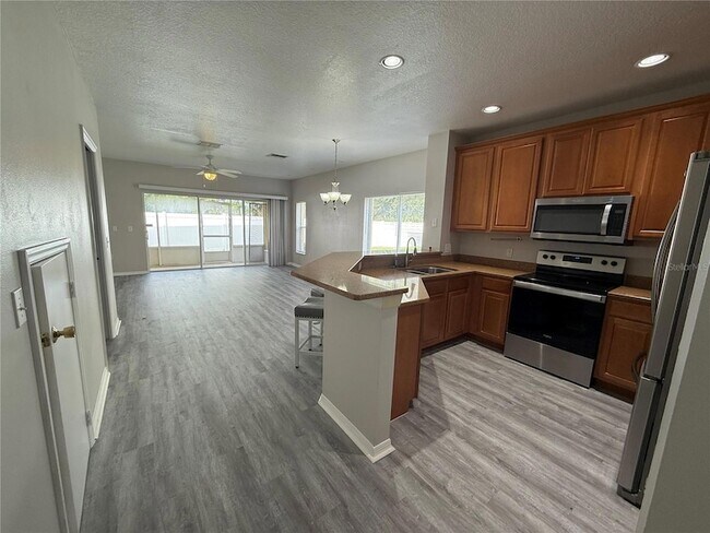 Building Photo - 20460 Needletree Dr