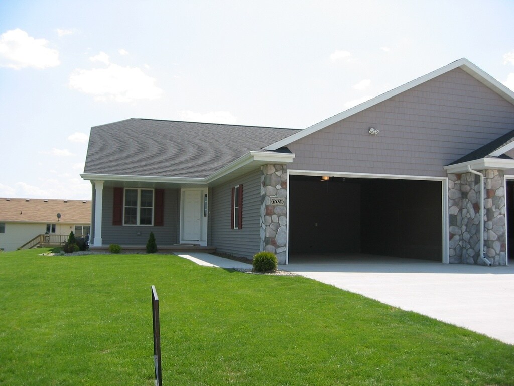 Building Photo - 605 Kramer Ln