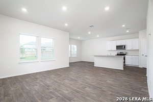 Building Photo - 23215 Langdon Landing