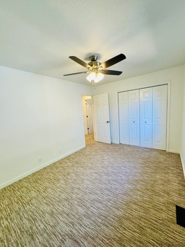 Building Photo - 6489 Ponderosa Way