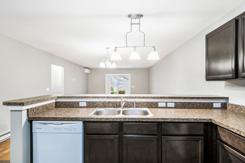 Building Photo - 1243 Terrace Dr