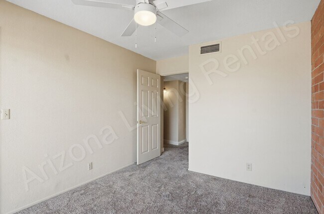 Building Photo - 89 Acoma Blvd N