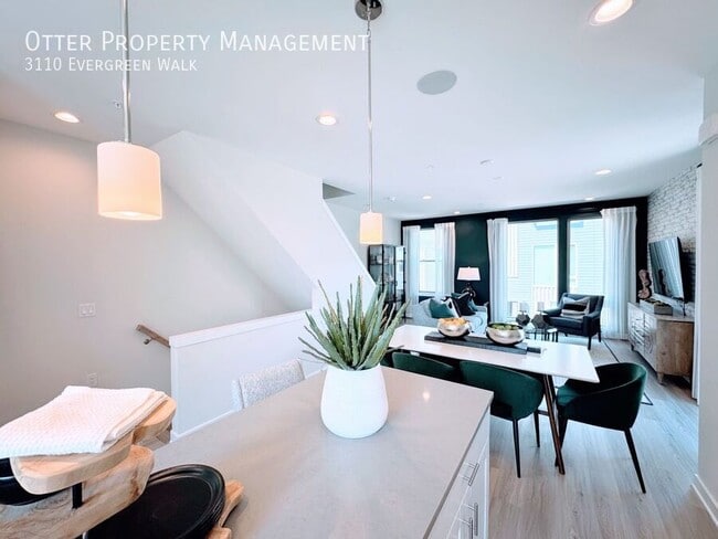 Building Photo - 3110 Evergreen Walk