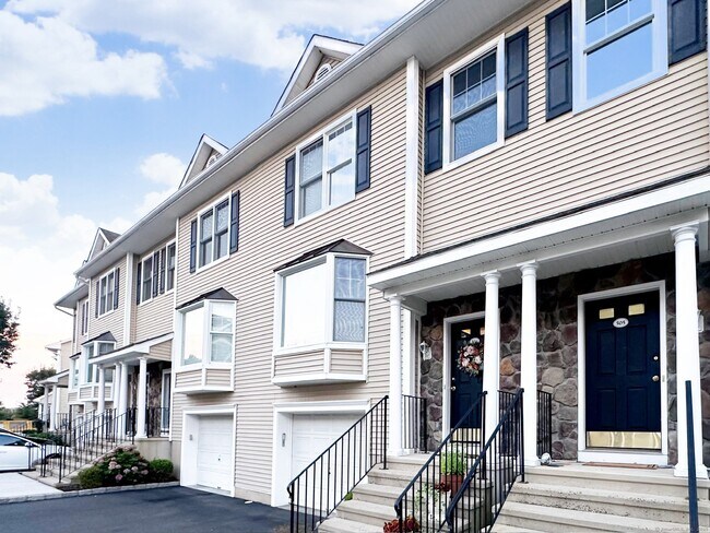 Building Photo - 15 Scuppo Rd