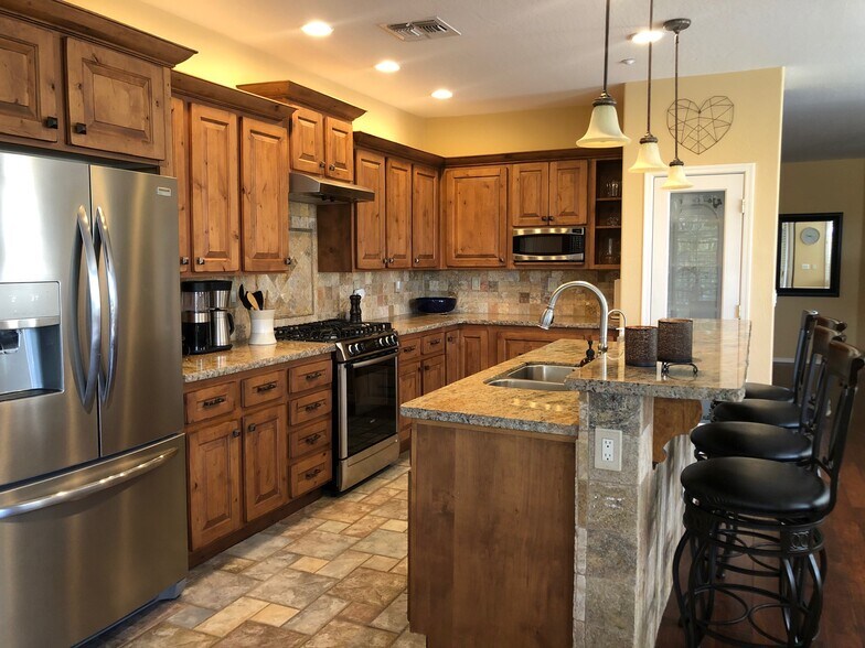 Building Photo - 41418 N Clear Crossing Rd