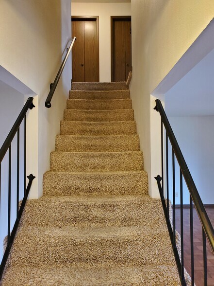 Stairs up - 1106 Oleson Rd