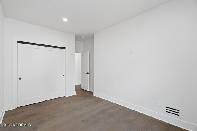 Building Photo - 9 Minerva St