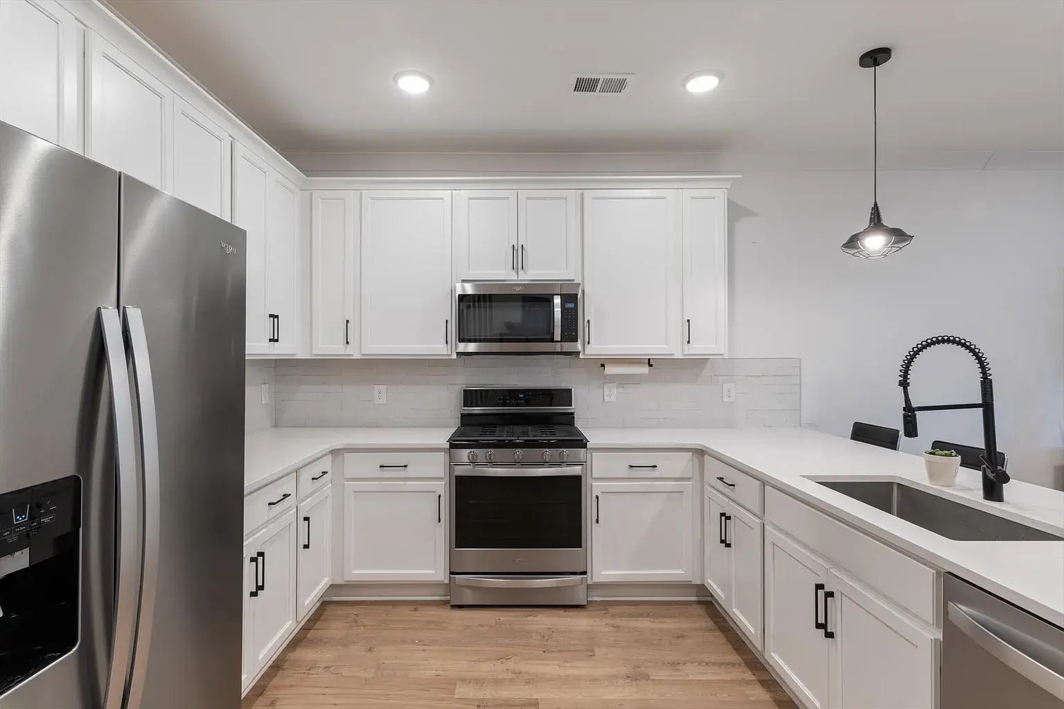 Building Photo - 356 Hammock Ln