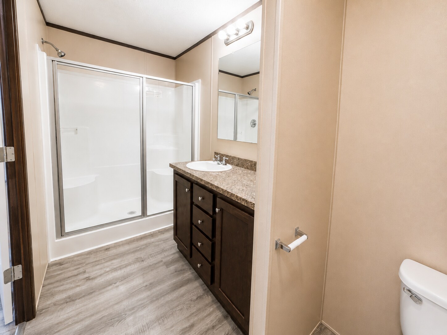 Building Photo - 831 N Pontiac Trail