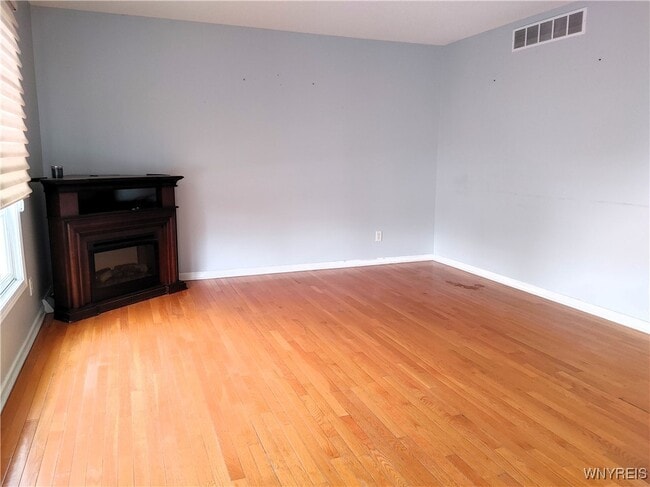 Building Photo - 579 Homestead Dr