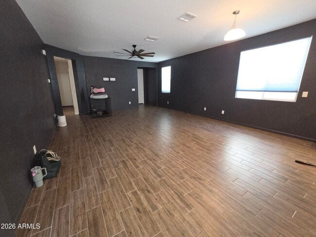 Building Photo - 17353 W Patrick Ln