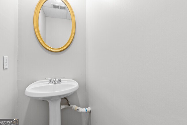 Building Photo - 1616 Amhearst Oaks Ct