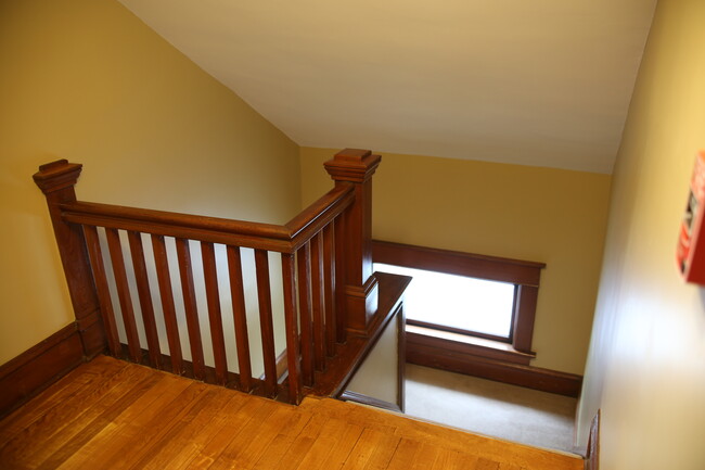 Third Floor Hallway - 82 Hungerford Terrace