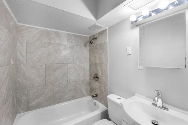 Building Photo - 101 Waldorf Pkwy