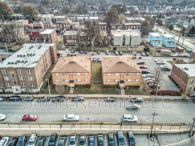 Building Photo - 3850 Park Ave