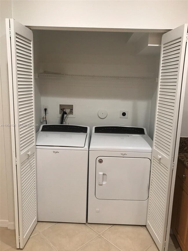 Building Photo - 19351 SW 61st St