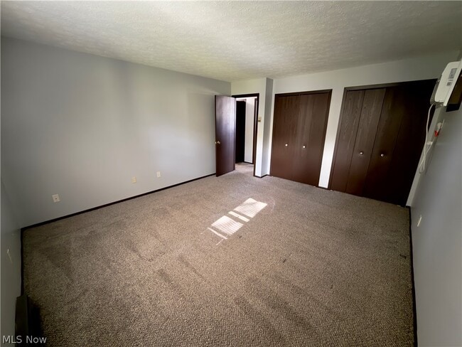Building Photo - 2814 Forest Ln