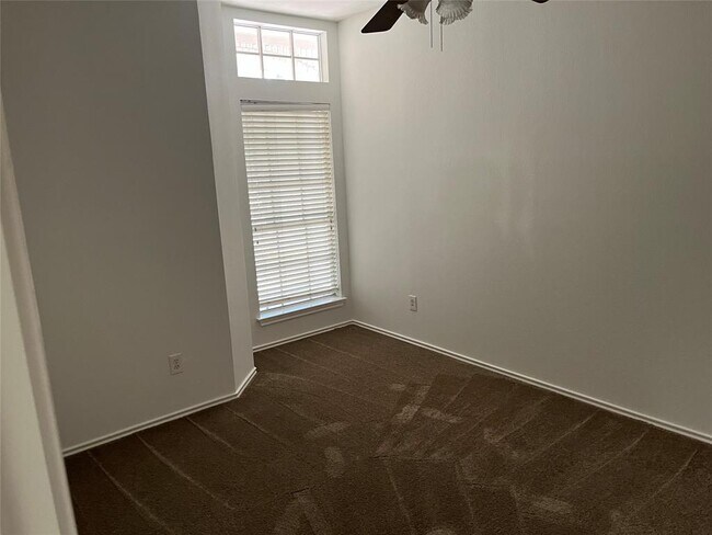 Building Photo - 3948 Artesia Bend