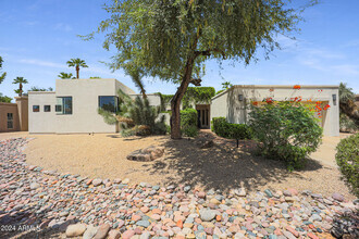 Building Photo - 8526 E San Jacinto Dr