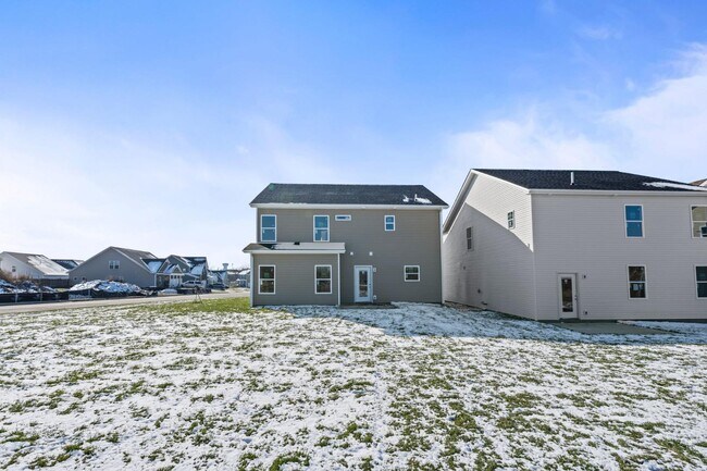 Building Photo - 100 Lambert Fld