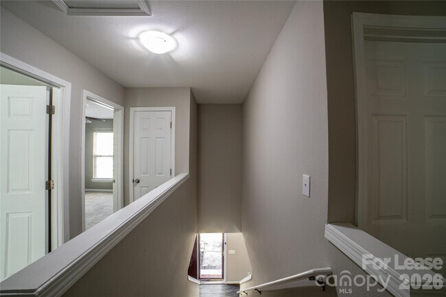 Building Photo - 6434 Gatesville Ln