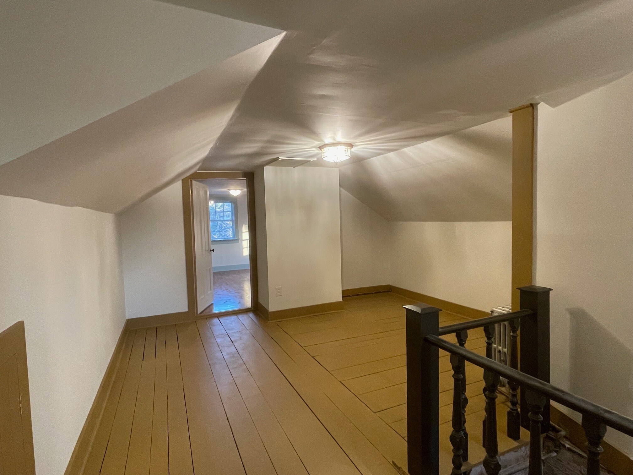 Living - 252 George Wright Rd