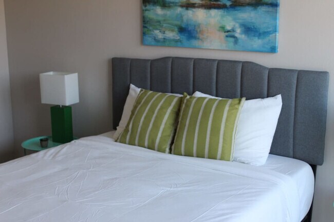 Building Photo - 4415 Lincoln Way