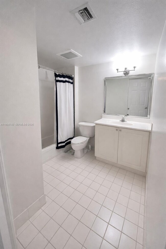 Building Photo - 101 Sidonia Ave