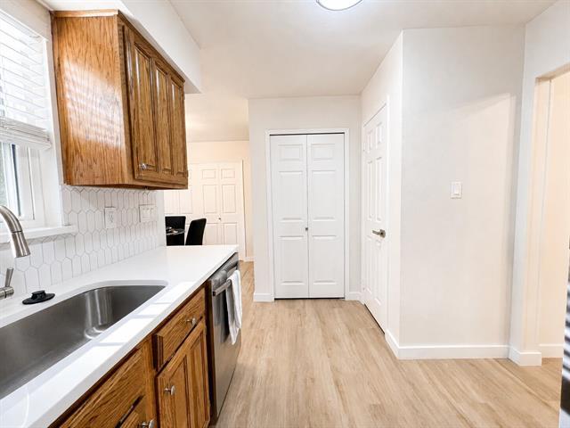 Building Photo - 300 Lamesa Ct