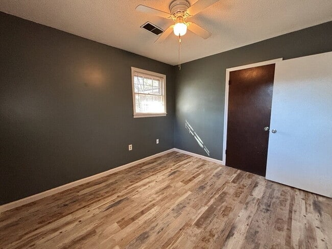 Building Photo - 4411 Donwood Dr