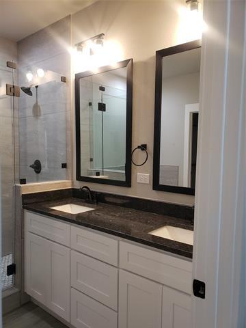 Building Photo - 5019 Fitzhugh Ave