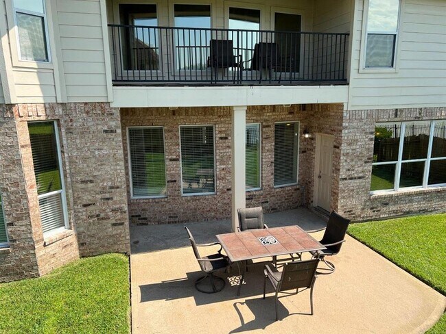 Building Photo - 57 Terra Bella Dr