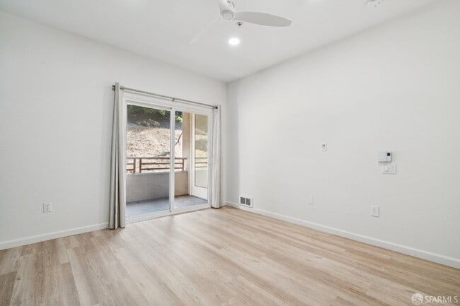 Building Photo - 200 Caldecott Ln