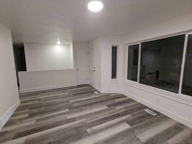 Building Photo - 2645 N 370 E